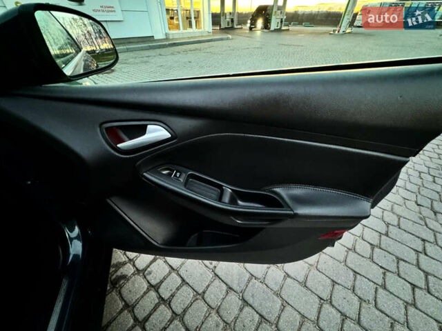 Серый Форд Фокус, объемом двигателя 1.6 л и пробегом 219 тыс. км за 9499 $, фото 113 на Automoto.ua