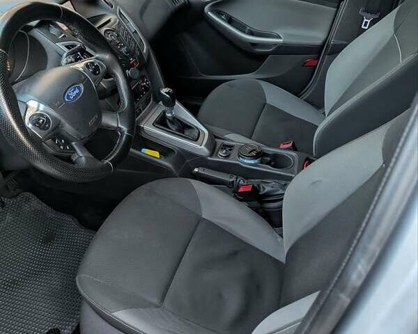 Сірий Форд Фокус, об'ємом двигуна 1.56 л та пробігом 253 тис. км за 7700 $, фото 13 на Automoto.ua