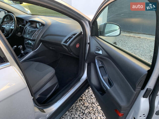 Серый Форд Фокус, объемом двигателя 1.6 л и пробегом 236 тыс. км за 7800 $, фото 22 на Automoto.ua