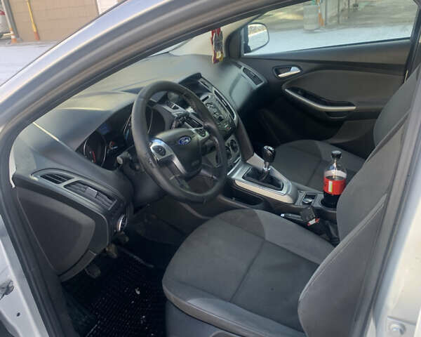 Сірий Форд Фокус, об'ємом двигуна 1.56 л та пробігом 311 тис. км за 6500 $, фото 5 на Automoto.ua