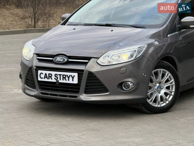 Сірий Форд Фокус, об'ємом двигуна 1.6 л та пробігом 230 тис. км за 8400 $, фото 9 на Automoto.ua