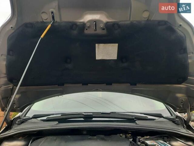 Серый Форд Фокус, объемом двигателя 1.6 л и пробегом 258 тыс. км за 8299 $, фото 97 на Automoto.ua