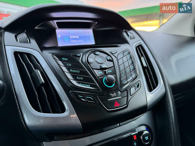 Серый Форд Фокус, объемом двигателя 1.6 л и пробегом 219 тыс. км за 9250 $, фото 107 на Automoto.ua