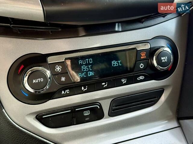 Серый Форд Фокус, объемом двигателя 1.56 л и пробегом 297 тыс. км за 7500 $, фото 15 на Automoto.ua