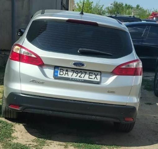 Сірий Форд Фокус, об'ємом двигуна 1.6 л та пробігом 205 тис. км за 5013 $, фото 2 на Automoto.ua