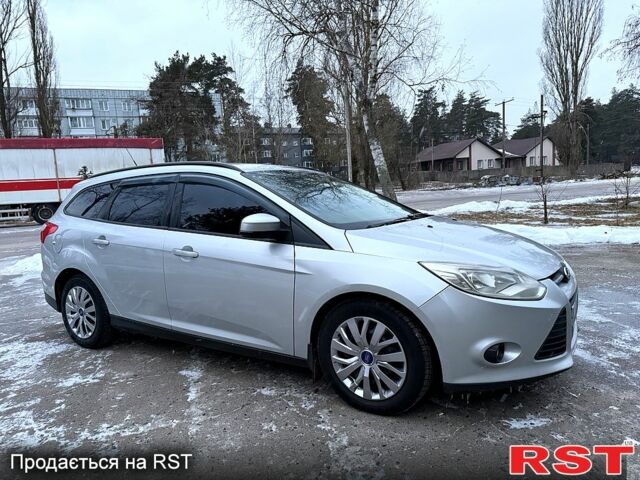 Серый Форд Фокус, объемом двигателя 1.6 л и пробегом 210 тыс. км за 7350 $, фото 2 на Automoto.ua