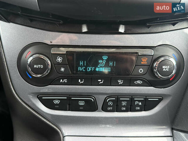 Серый Форд Фокус, объемом двигателя 1.6 л и пробегом 228 тыс. км за 8800 $, фото 50 на Automoto.ua