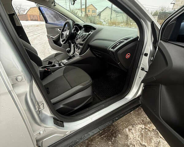 Серый Форд Фокус, объемом двигателя 1.6 л и пробегом 214 тыс. км за 7250 $, фото 12 на Automoto.ua