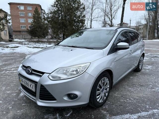 Сірий Форд Фокус, об'ємом двигуна 0 л та пробігом 215 тис. км за 7500 $, фото 1 на Automoto.ua