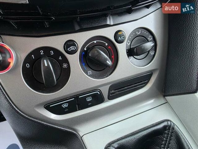 Сірий Форд Фокус, об'ємом двигуна 1.6 л та пробігом 233 тис. км за 6777 $, фото 30 на Automoto.ua