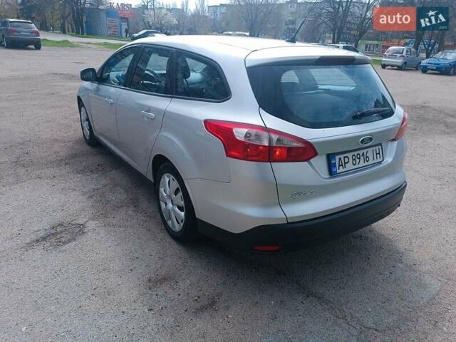 Серый Форд Фокус, объемом двигателя 1.6 л и пробегом 330 тыс. км за 8000 $, фото 6 на Automoto.ua