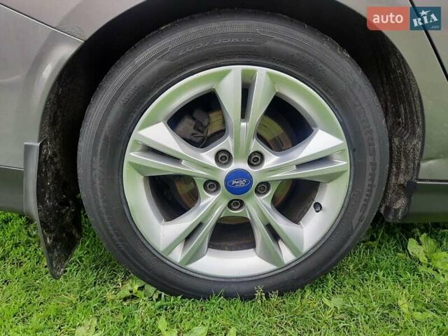 Серый Форд Фокус, объемом двигателя 1 л и пробегом 176 тыс. км за 6500 $, фото 15 на Automoto.ua