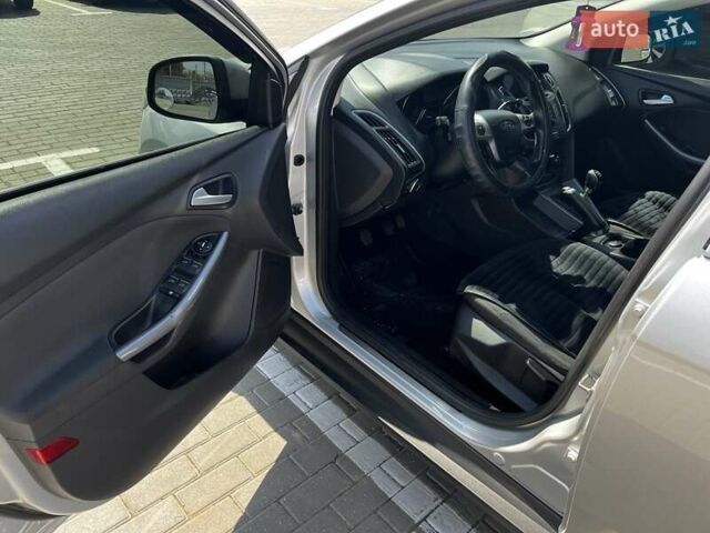 Форд Фокус 2013 в Новоукраинке на Automoto.ua Серый Форд Фокус, объемом двигателя 1.6 л и пробегом 257 тыс. км за 7900 $, фото 16 на Automoto.ua
