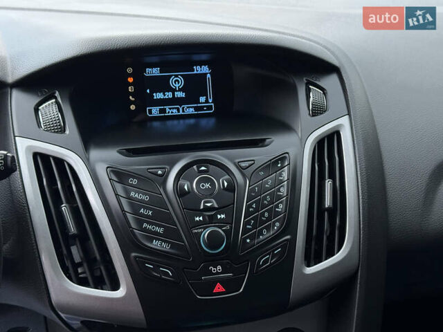 Серый Форд Фокус, объемом двигателя 1.6 л и пробегом 235 тыс. км за 7800 $, фото 47 на Automoto.ua