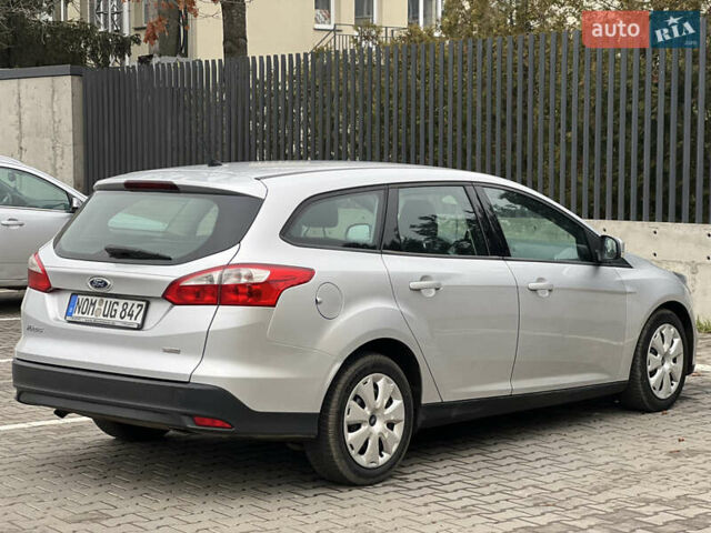 Серый Форд Фокус, объемом двигателя 1.6 л и пробегом 243 тыс. км за 7000 $, фото 8 на Automoto.ua