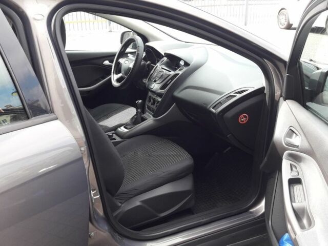 Сірий Форд Фокус, об'ємом двигуна 1 л та пробігом 230 тис. км за 11625 $, фото 9 на Automoto.ua