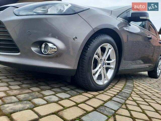 Серый Форд Фокус, объемом двигателя 1.6 л и пробегом 258 тыс. км за 8299 $, фото 19 на Automoto.ua