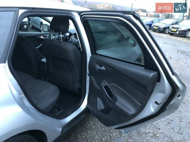 Серый Форд Фокус, объемом двигателя 1.6 л и пробегом 209 тыс. км за 7500 $, фото 22 на Automoto.ua