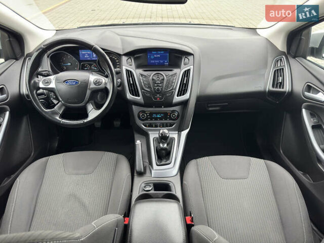 Серый Форд Фокус, объемом двигателя 1.6 л и пробегом 219 тыс. км за 8749 $, фото 78 на Automoto.ua