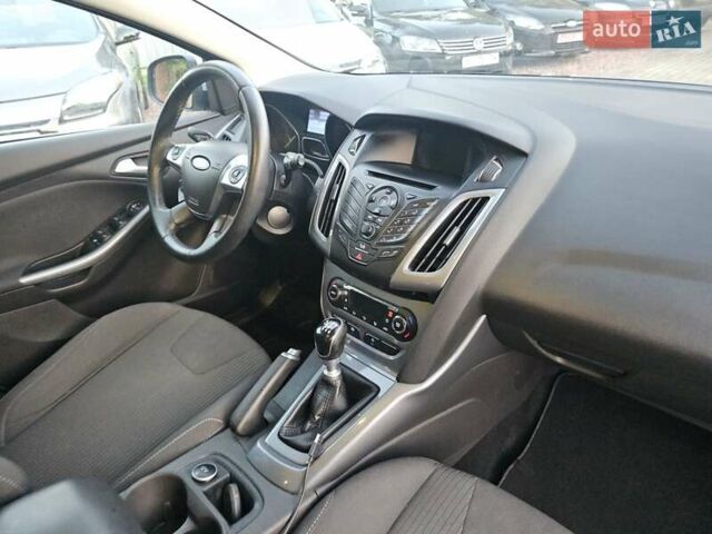 Форд Фокус 2013 у Стрые на Automoto.ua Сірий Форд Фокус, об'ємом двигуна 1.6 л та пробігом 231 тис. км за 8300 $, фото 23 на Automoto.ua