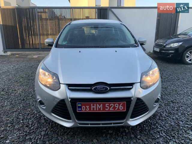 Серый Форд Фокус, объемом двигателя 1.6 л и пробегом 236 тыс. км за 7500 $, фото 2 на Automoto.ua