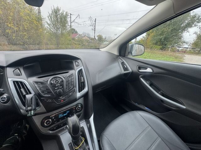 Форд Фокус 2013 в Броварах на Automoto.ua Серый Форд Фокус, объемом двигателя 2 л и пробегом 230 тыс. км за 5100 $, фото 6 на Automoto.ua