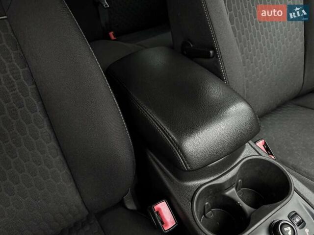 Серый Форд Фокус, объемом двигателя 1.6 л и пробегом 223 тыс. км за 7999 $, фото 26 на Automoto.ua