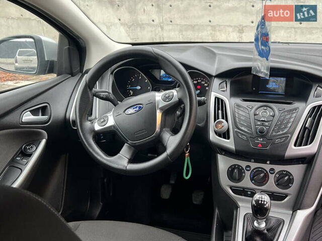 Серый Форд Фокус, объемом двигателя 1.6 л и пробегом 243 тыс. км за 7000 $, фото 24 на Automoto.ua