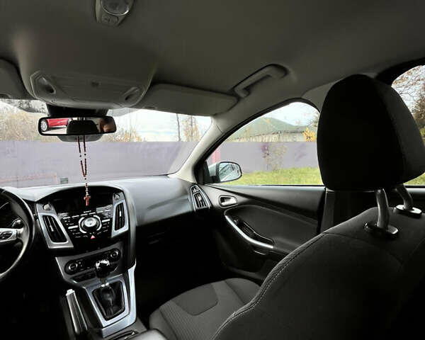 Сірий Форд Фокус, об'ємом двигуна 1.6 л та пробігом 259 тис. км за 8400 $, фото 12 на Automoto.ua