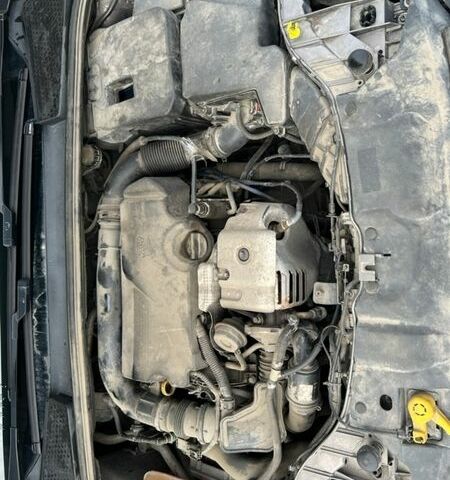 Сірий Форд Фокус, об'ємом двигуна 1 л та пробігом 170 тис. км за 6000 $, фото 8 на Automoto.ua