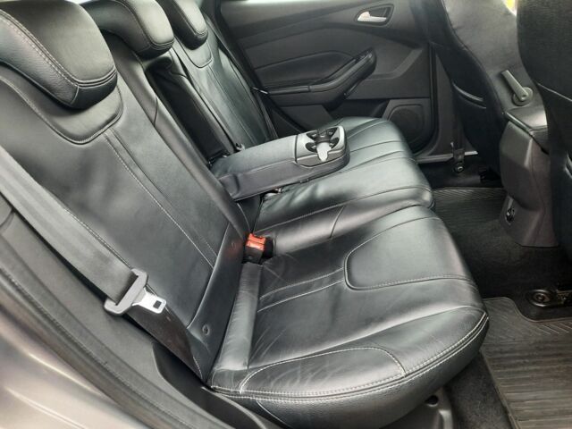 Серый Форд Фокус, объемом двигателя 1.6 л и пробегом 259 тыс. км за 8250 $, фото 12 на Automoto.ua