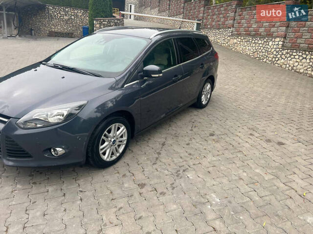 Серый Форд Фокус, объемом двигателя 2 л и пробегом 300 тыс. км за 8400 $, фото 4 на Automoto.ua