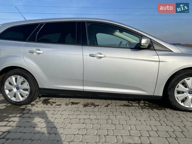 Серый Форд Фокус, объемом двигателя 1.6 л и пробегом 212 тыс. км за 7900 $, фото 3 на Automoto.ua