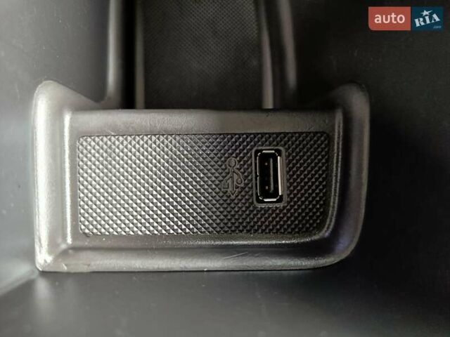 Серый Форд Фокус, объемом двигателя 1.6 л и пробегом 236 тыс. км за 6900 $, фото 51 на Automoto.ua