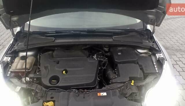 Серый Форд Фокус, объемом двигателя 2 л и пробегом 288 тыс. км за 6700 $, фото 19 на Automoto.ua