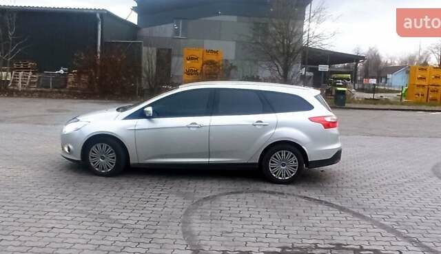 Серый Форд Фокус, объемом двигателя 2 л и пробегом 288 тыс. км за 6700 $, фото 9 на Automoto.ua