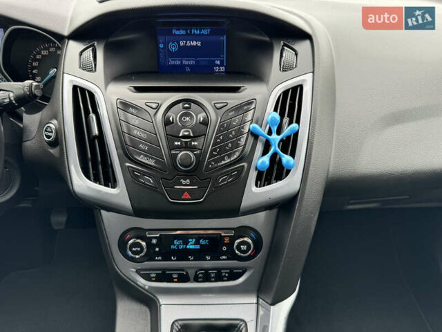 Форд Фокус 2014 в Стрые на Automoto.ua Серый Форд Фокус, объемом двигателя 1.6 л и пробегом 218 тыс. км за 8750 $, фото 41 на Automoto.ua