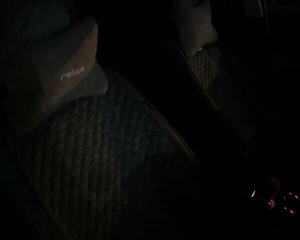 Серый Форд Фокус, объемом двигателя 2 л и пробегом 300 тыс. км за 8400 $, фото 26 на Automoto.ua