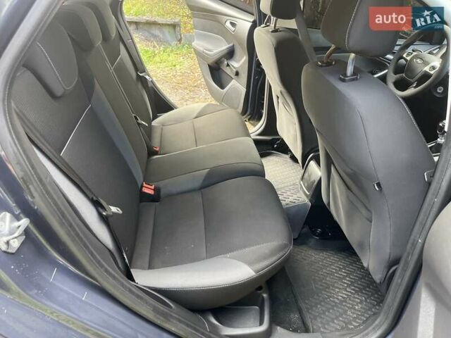 Форд Фокус 2014 у Нежине на Automoto.ua Сірий Форд Фокус, об'ємом двигуна 1.6 л та пробігом 230 тис. км за 8000 $, фото 13 на Automoto.ua
