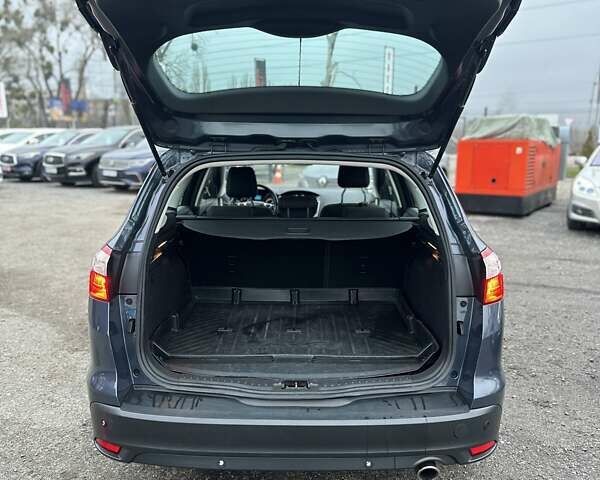 Серый Форд Фокус, объемом двигателя 2 л и пробегом 239 тыс. км за 8200 $, фото 11 на Automoto.ua