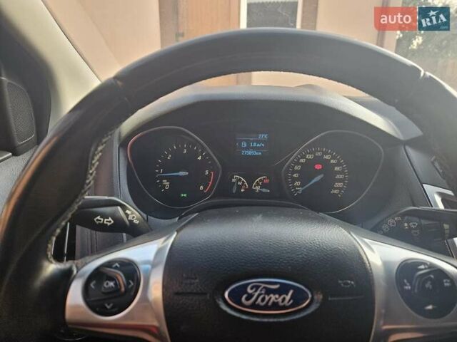 Серый Форд Фокус, объемом двигателя 2 л и пробегом 275 тыс. км за 8100 $, фото 7 на Automoto.ua