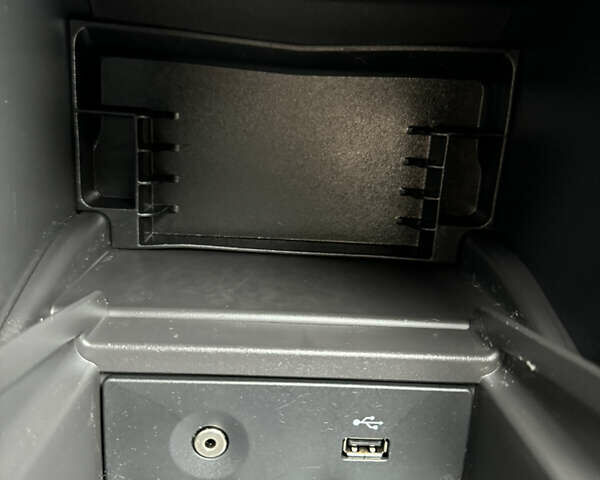 Форд Фокус 2014 в Стрые на Automoto.ua Серый Форд Фокус, объемом двигателя 1.6 л и пробегом 218 тыс. км за 8750 $, фото 65 на Automoto.ua