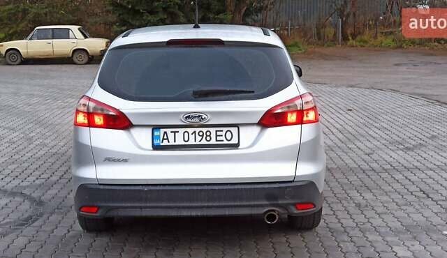 Серый Форд Фокус, объемом двигателя 2 л и пробегом 288 тыс. км за 6700 $, фото 5 на Automoto.ua