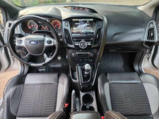 Сірий Форд Фокус, об'ємом двигуна 2 л та пробігом 86 тис. км за 9700 $, фото 6 на Automoto.ua