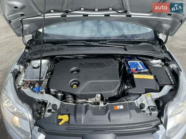 Серый Форд Фокус, объемом двигателя 1.6 л и пробегом 253 тыс. км за 7250 $, фото 17 на Automoto.ua