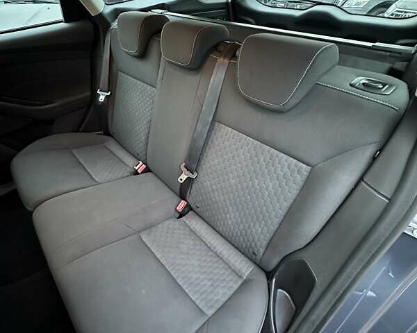 Серый Форд Фокус, объемом двигателя 2 л и пробегом 239 тыс. км за 8200 $, фото 16 на Automoto.ua