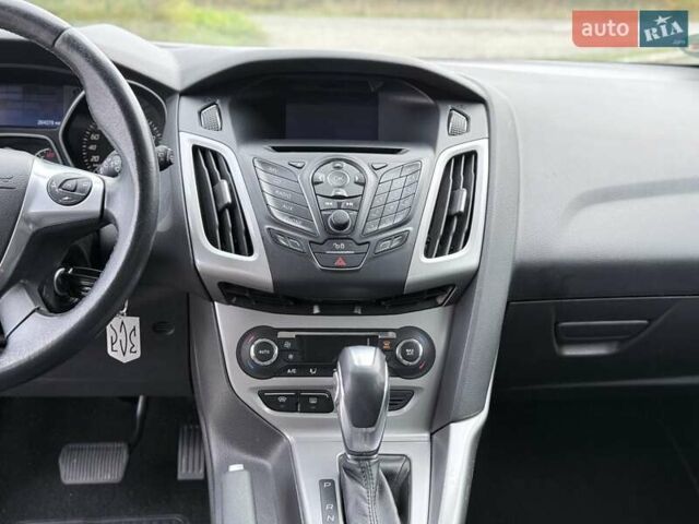 Сірий Форд Фокус, об'ємом двигуна 2 л та пробігом 265 тис. км за 8650 $, фото 28 на Automoto.ua
