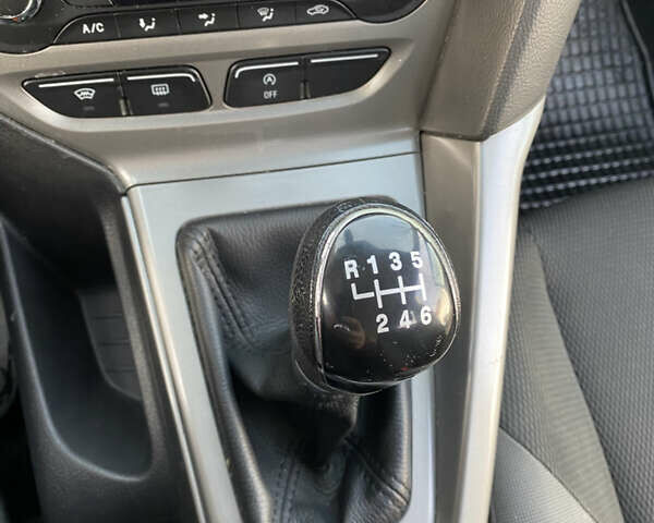 Серый Форд Фокус, объемом двигателя 1.6 л и пробегом 212 тыс. км за 7900 $, фото 8 на Automoto.ua