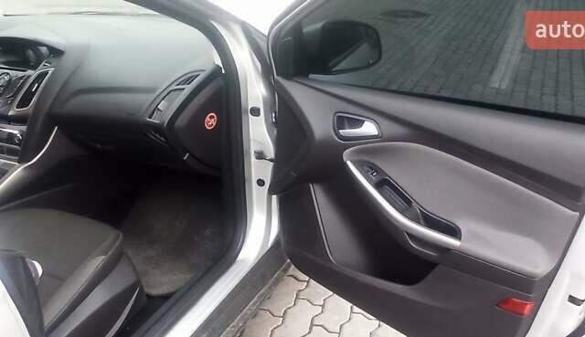 Серый Форд Фокус, объемом двигателя 2 л и пробегом 288 тыс. км за 6700 $, фото 14 на Automoto.ua