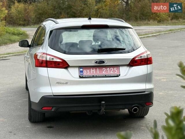 Сірий Форд Фокус, об'ємом двигуна 2 л та пробігом 265 тис. км за 8650 $, фото 2 на Automoto.ua